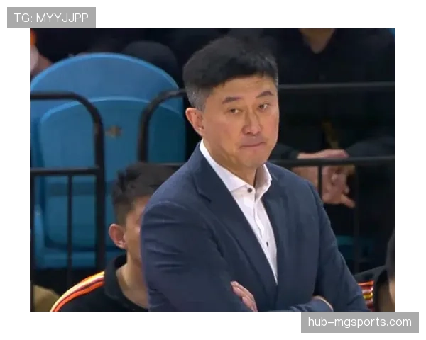 杜锋赛后批评球队防守无能量 态度问题成为连败期间关键因素